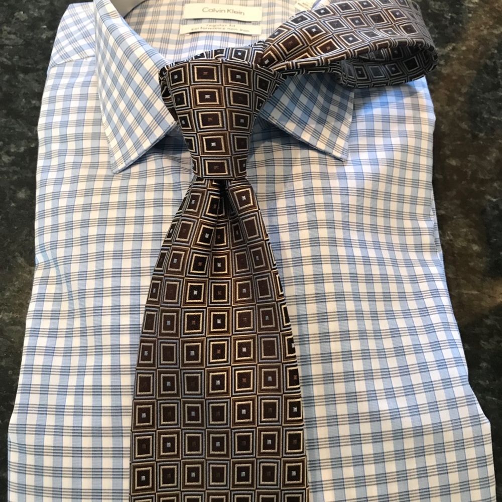 Brown Multi-Square Pattern - Picture 3 of 4